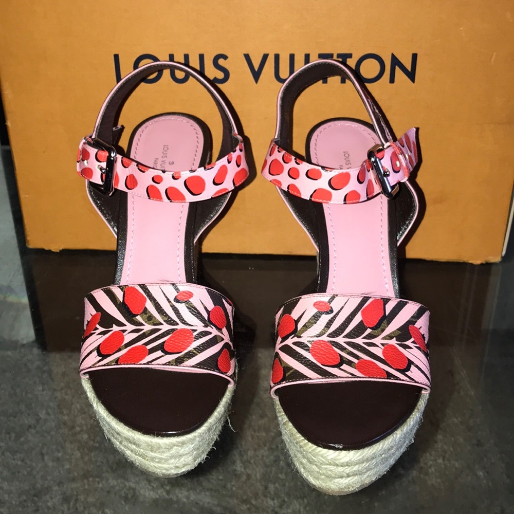 LOUIS VUITTON Limited Edition